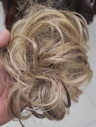 Röfleli Saçlı Toka Lastikli Topuz Saç Modeli - Thumbnail